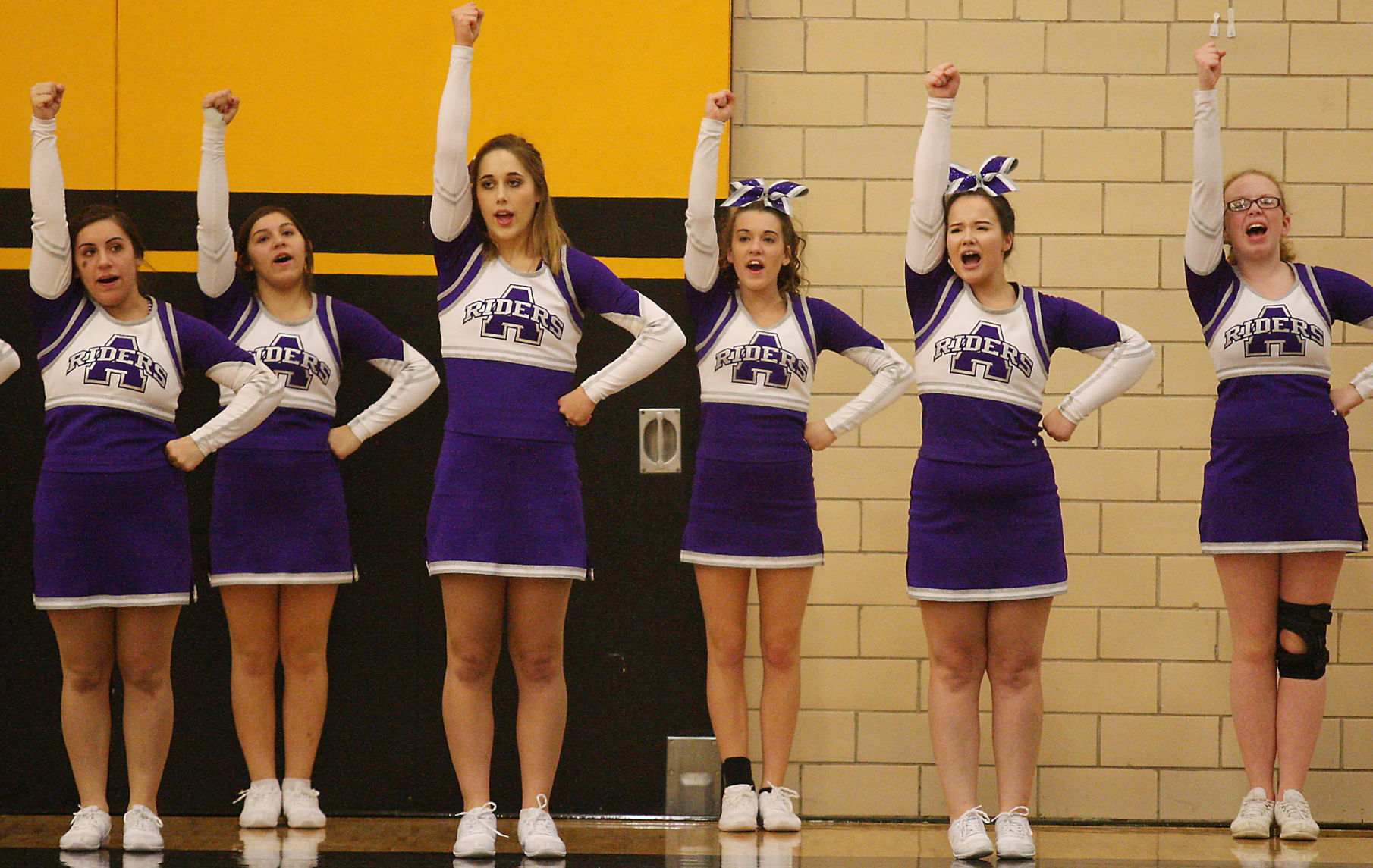FBP Arcola vs Tuscola Boys Basketball 5 12.20.16.jpg